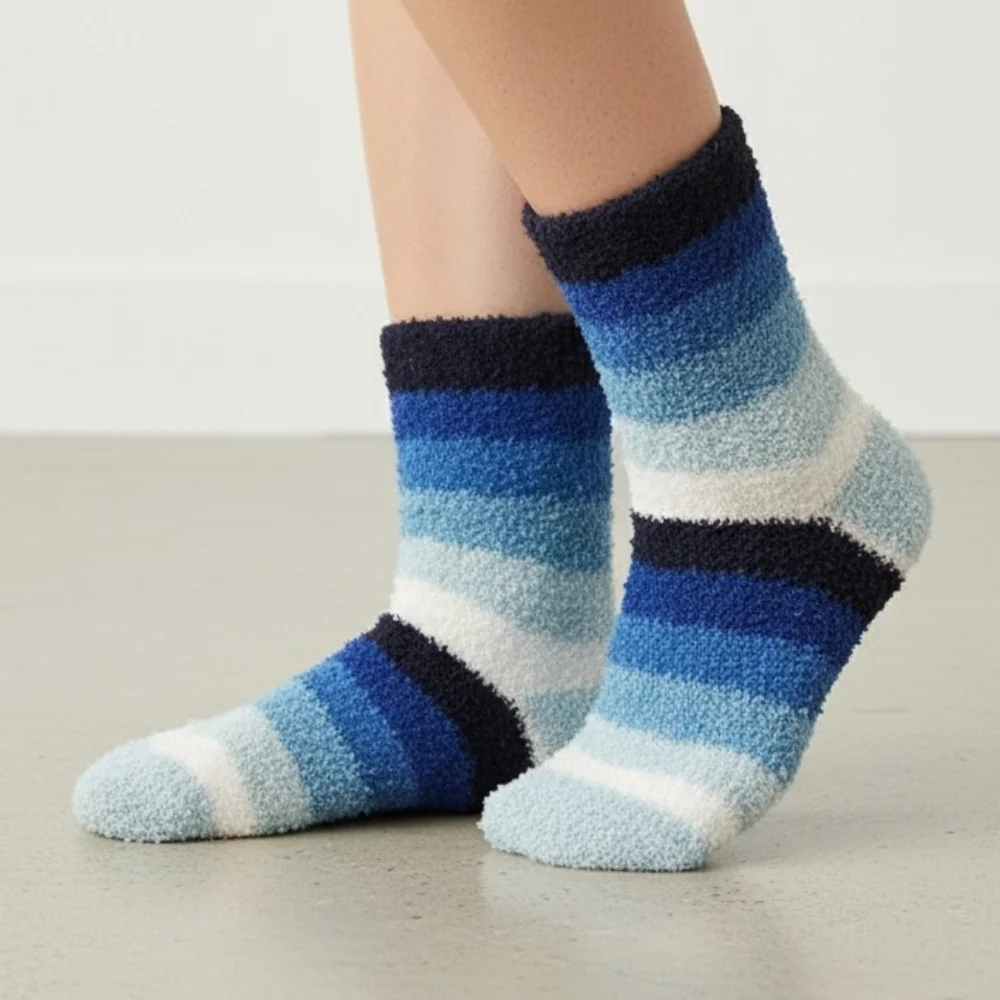 Cozy Striped Blue and White Socks Chirstmas Winter Gift New One Size